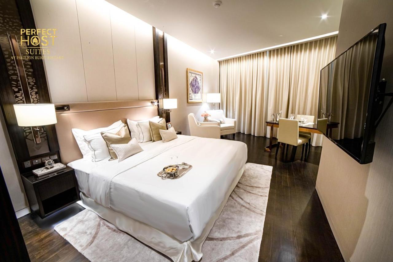 Ph Suites At Pavilion Bukit Bintang Kuala Lumpur Exteriör bild A bedroom at the hotel